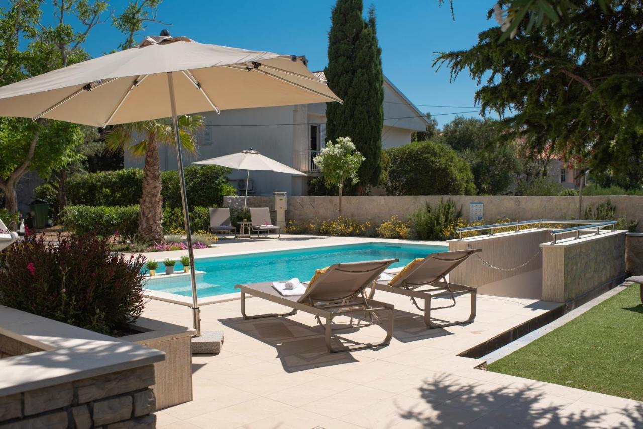 Pool Apartments Galeb Novalja Luaran gambar