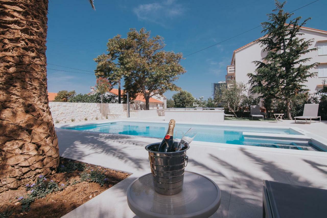 Pool Apartments Galeb Novalja Luaran gambar